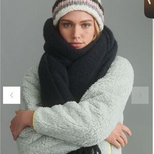 BONNIE ANTHROPOLOGIE FRINGE SCARF